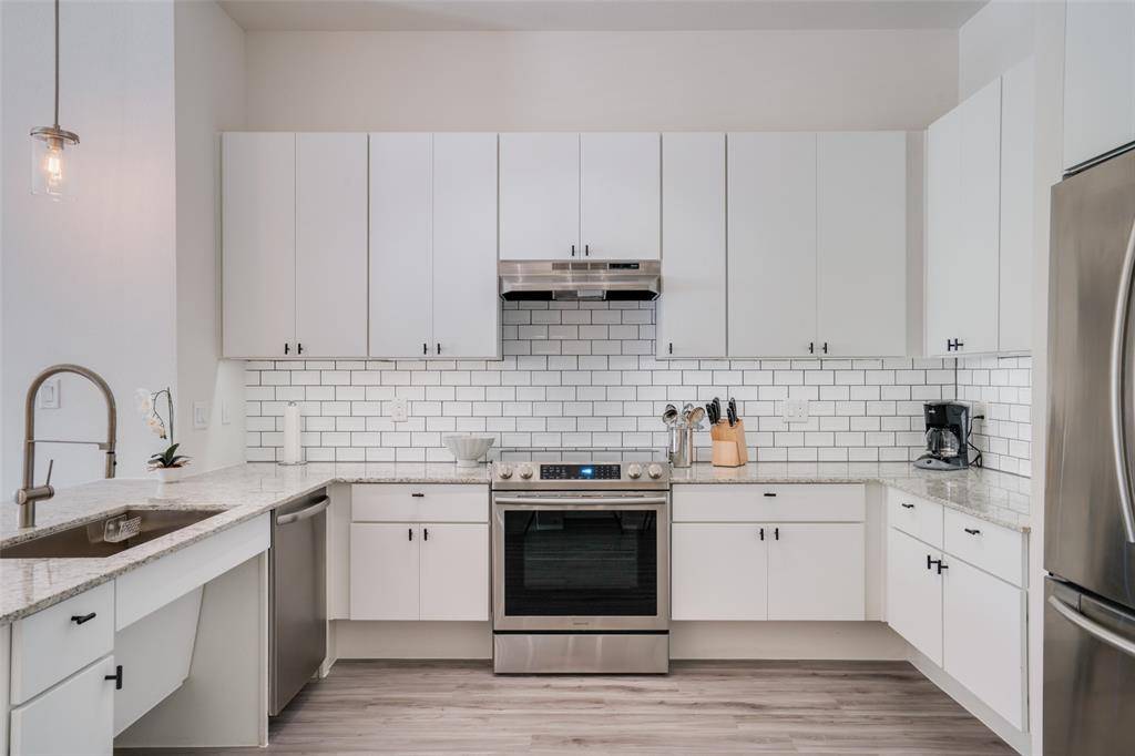 209 Wimberly Street #1-207, Fort Worth, TX 76107