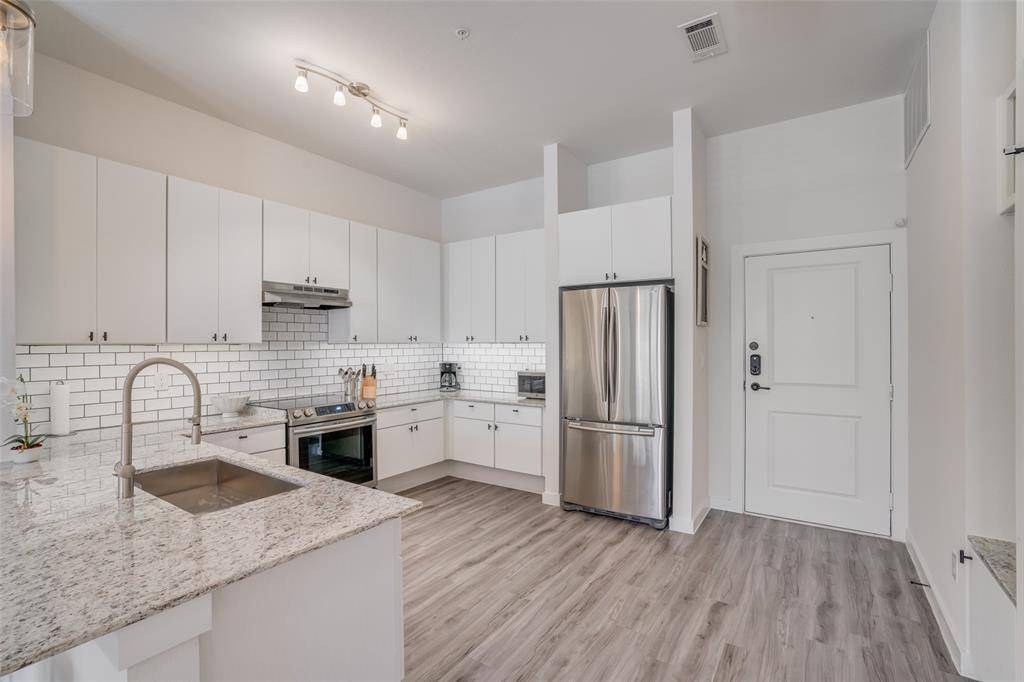 209 Wimberly Street #1-207, Fort Worth, TX 76107