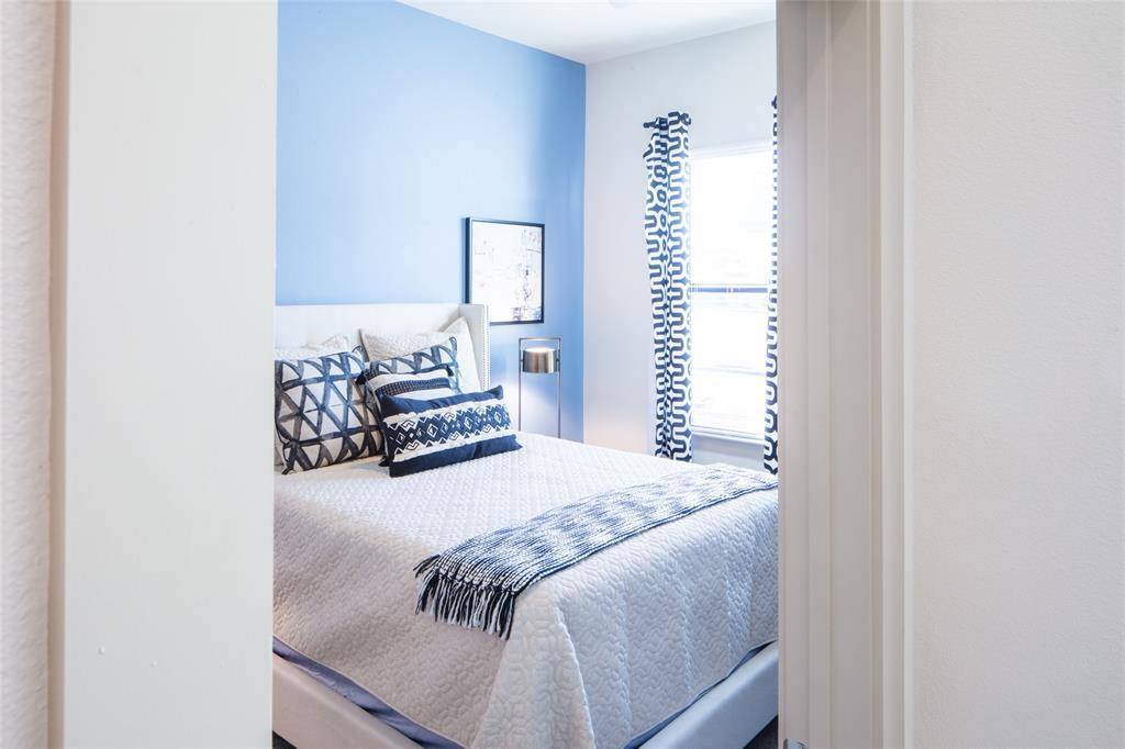 901 N Zang Boulevard #213, Dallas, TX 75208