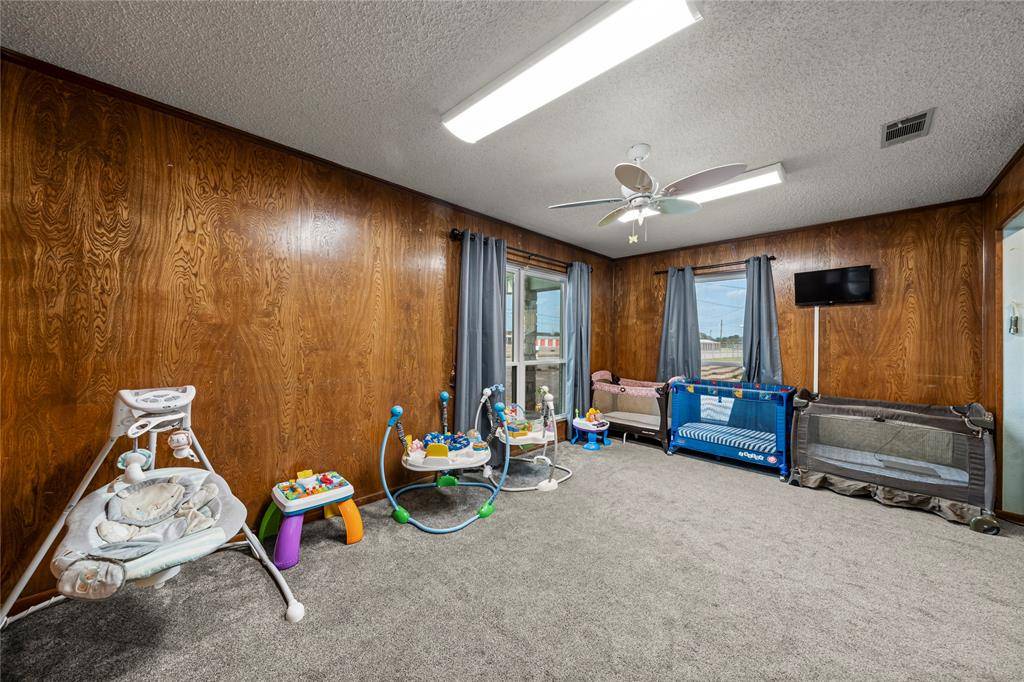 108 Deanna Drive, Robinson, TX 76706