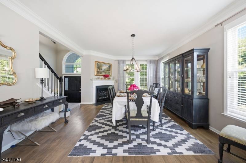 1 Rock Ledge, Oakland Boro, NJ 07436