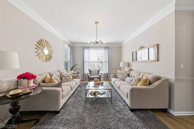 1 Rock Ledge, Oakland Boro, NJ 07436