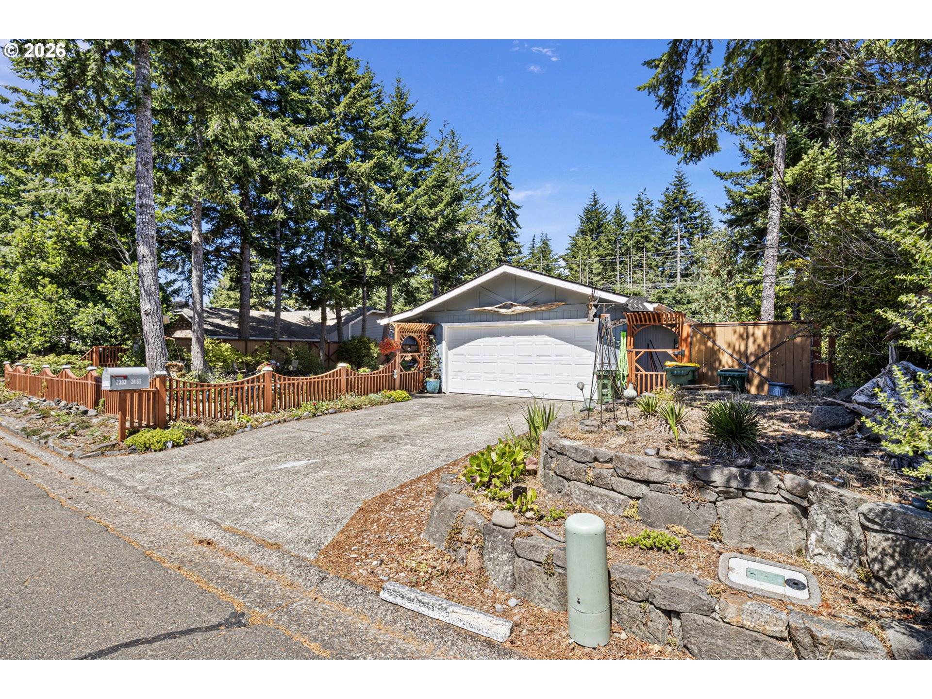2333 24TH ST, Florence, OR 97439