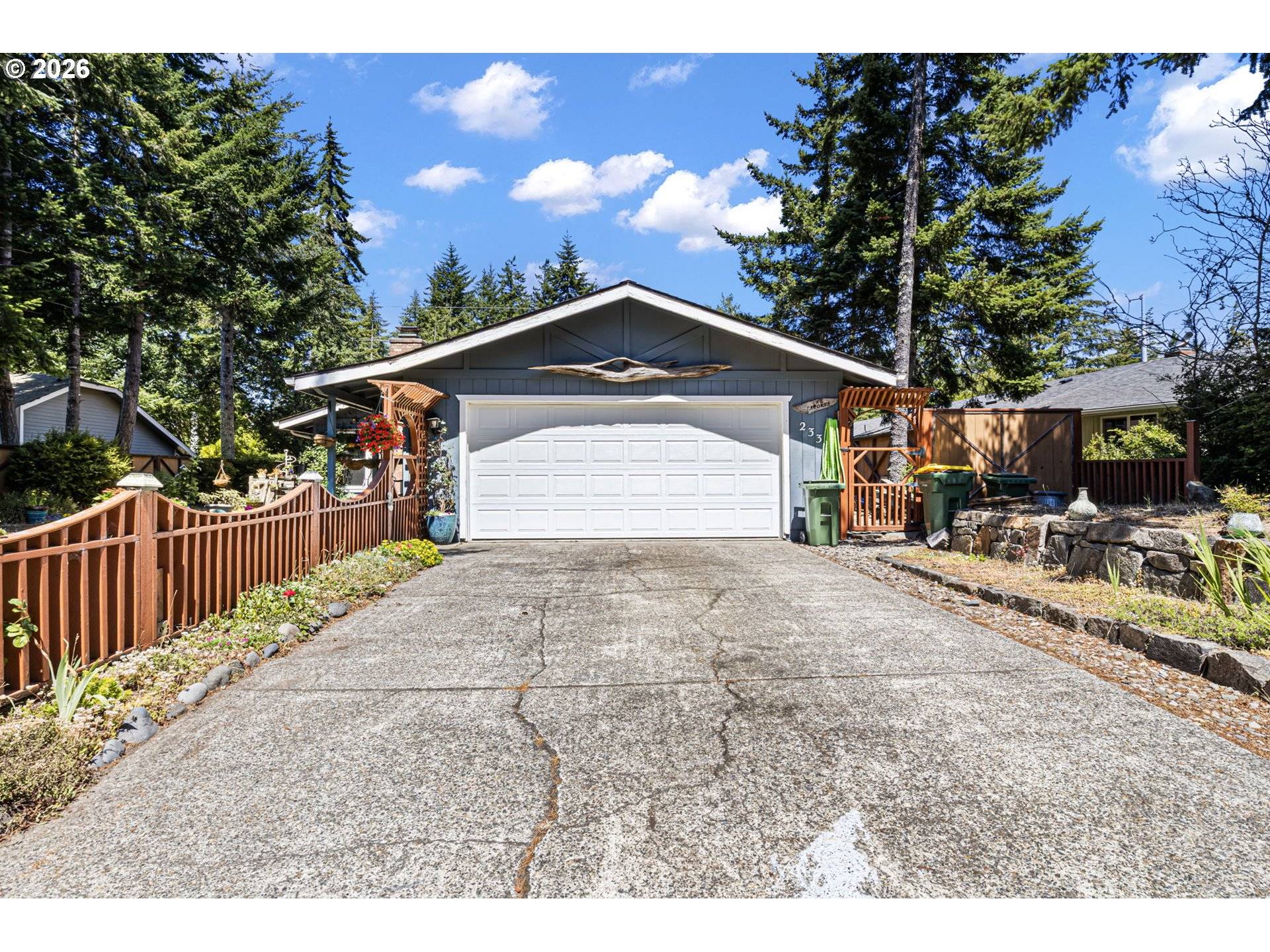 2333 24TH ST, Florence, OR 97439
