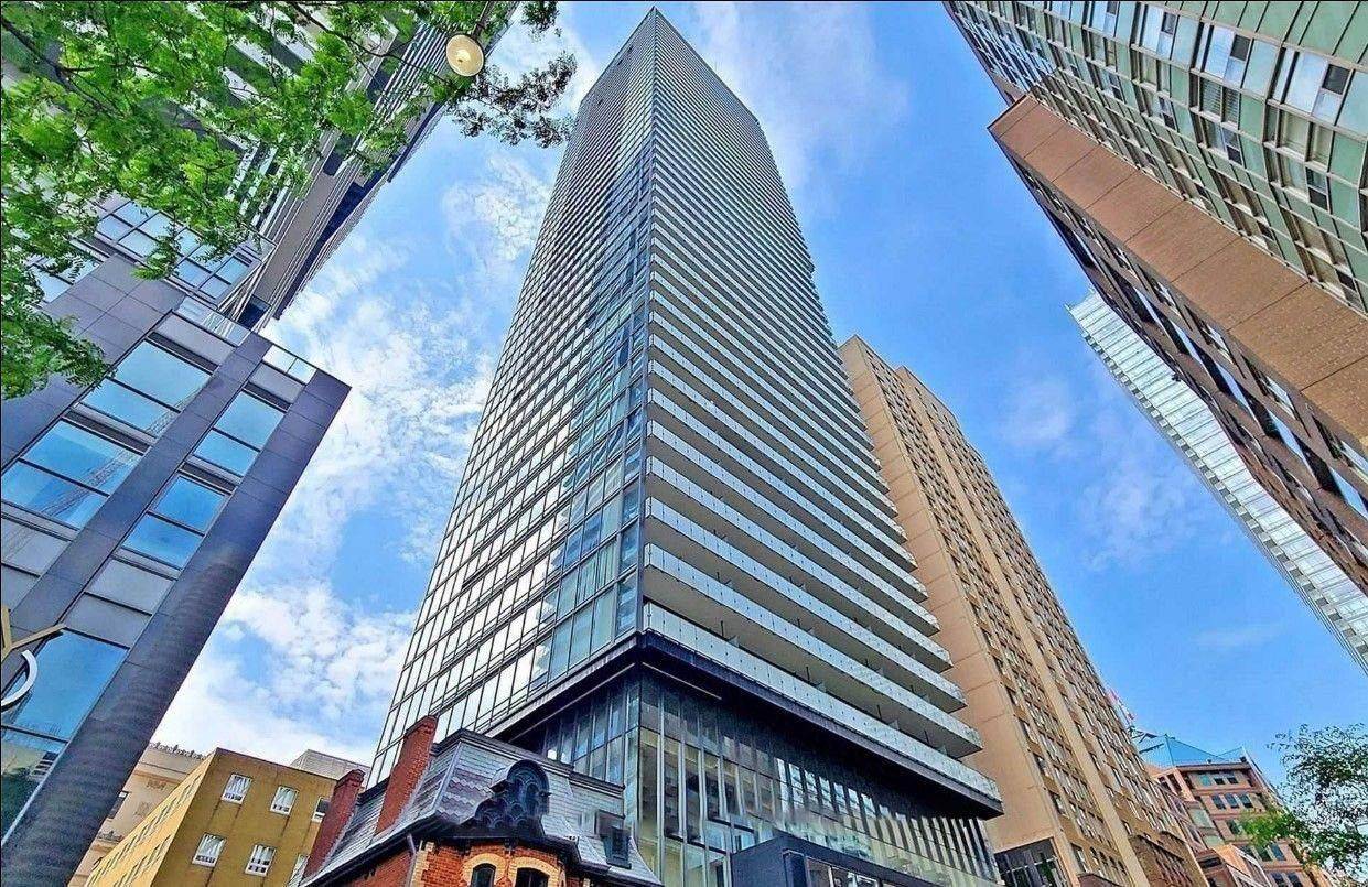 15 Grenville ST #2106, Toronto C01, ON M4Y 0B9