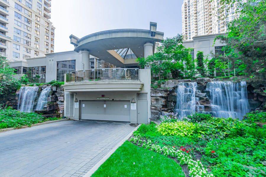 3880 Duke Of York BLVD #1906, Mississauga, ON L5B 4M7