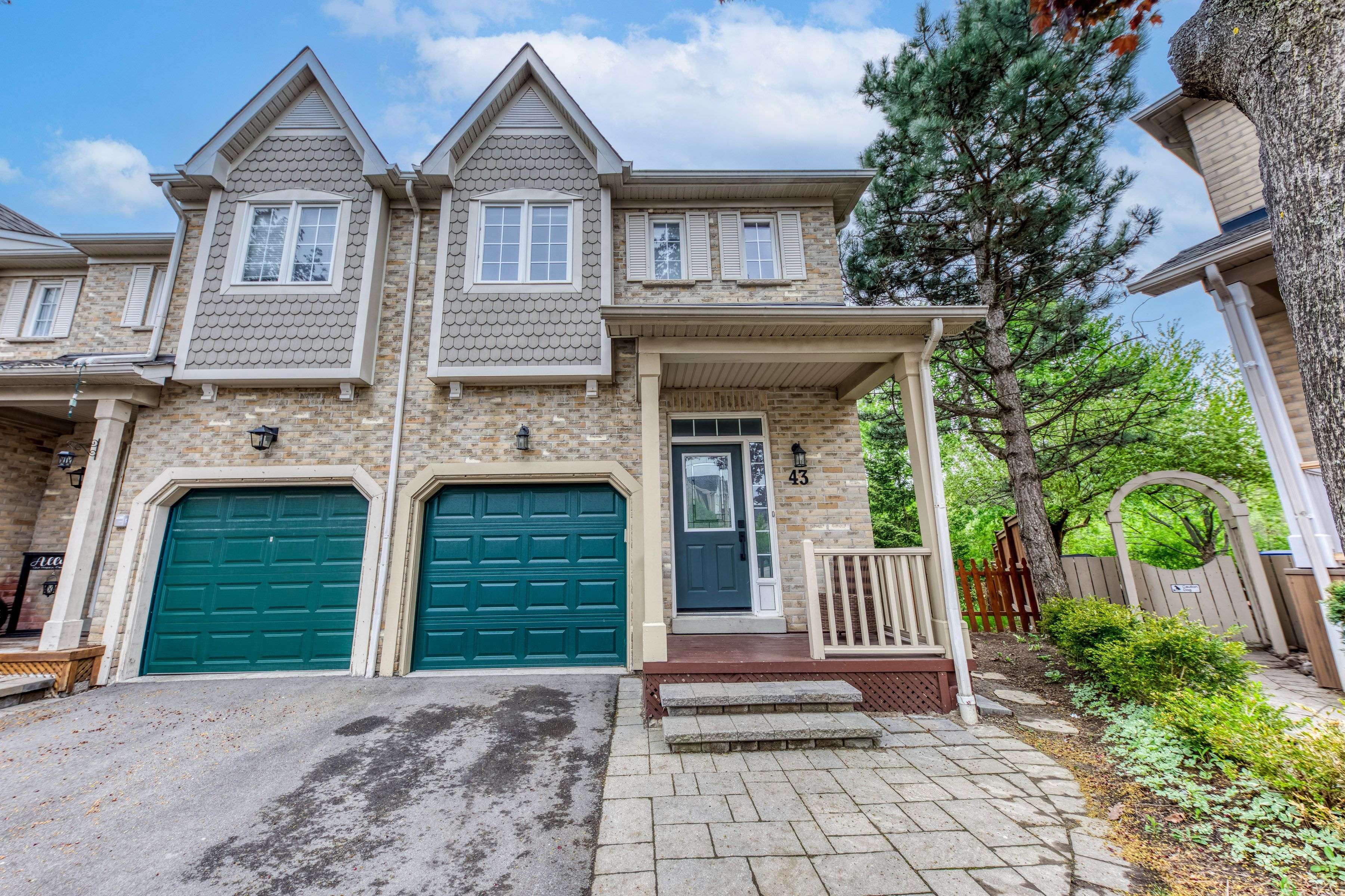 7284 Bellshire Gate #43, Mississauga, ON L5N 8E4