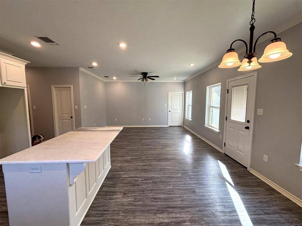 196 Twisted Oaks Drive, Rusk, TX 75785