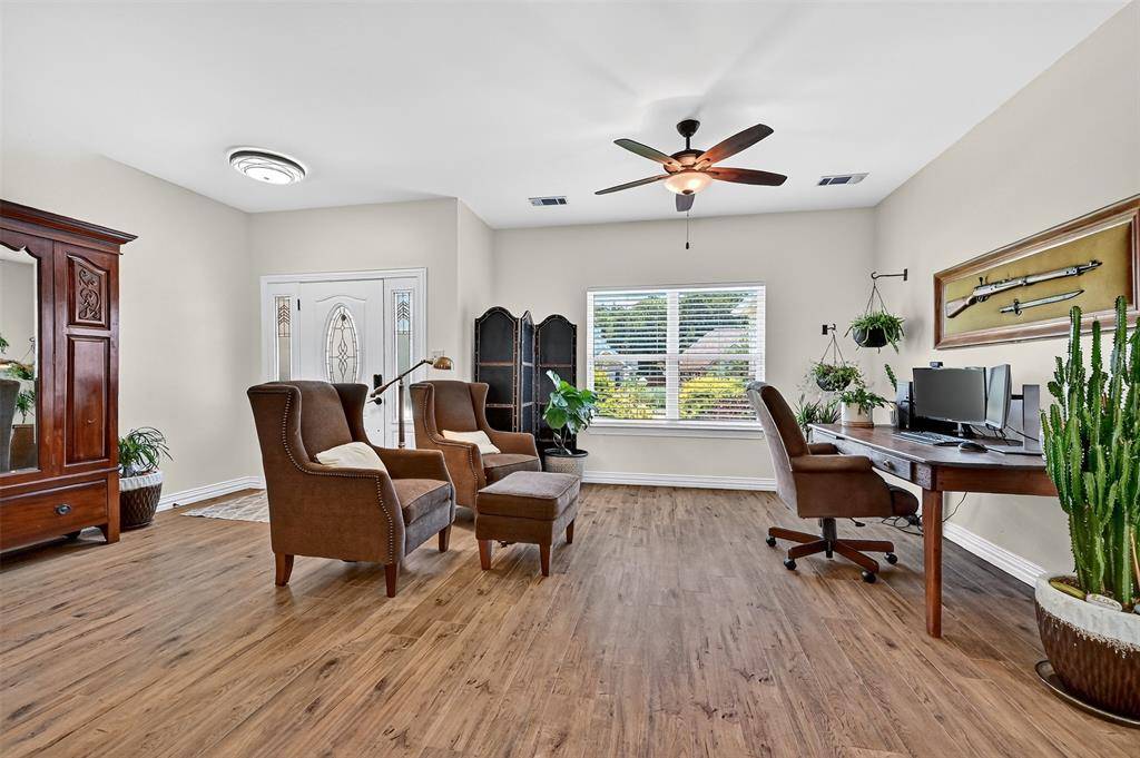 38 Lone Oak Boulevard, Pottsboro, TX 75076