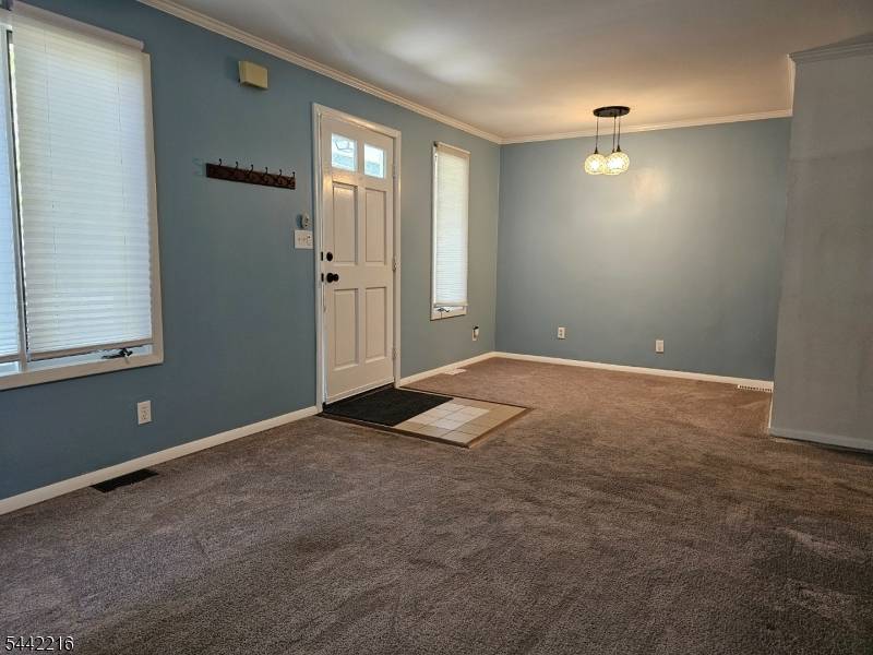 22 Amherst Way, Hopatcong Boro, NJ 07843