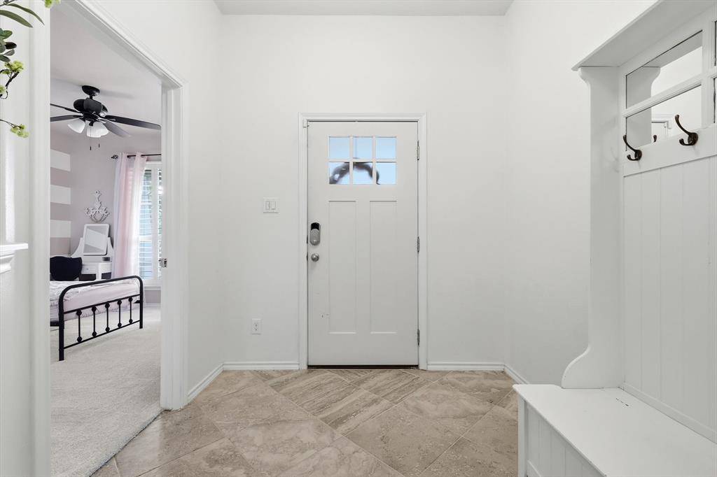 100 Cole Court, Argyle, TX 76226