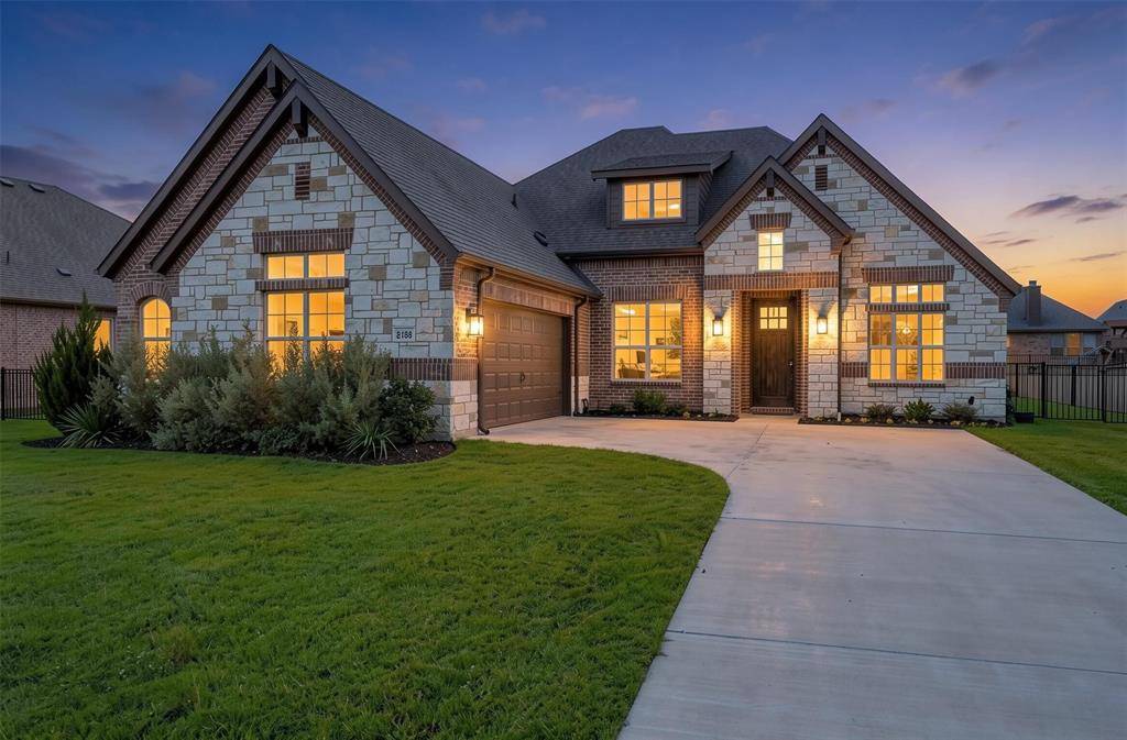 3165 Ferry Boat Lane, Granbury, TX 76049