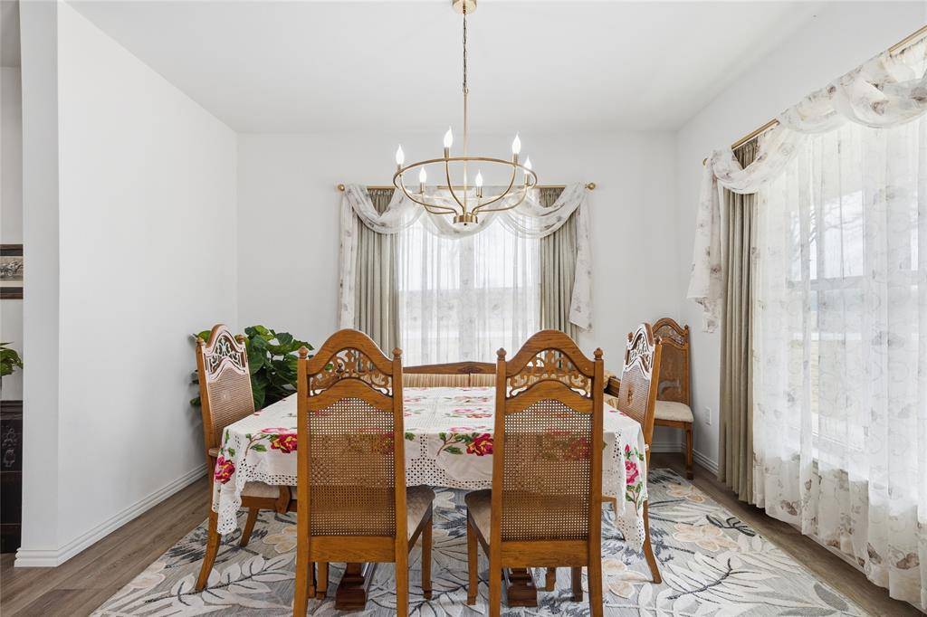 100 Hidden Oaks Drive, Waco, TX 76705