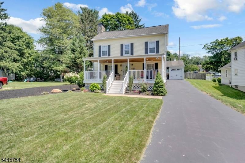 26 Mackenzie Rd, Hampton Boro, NJ 08827