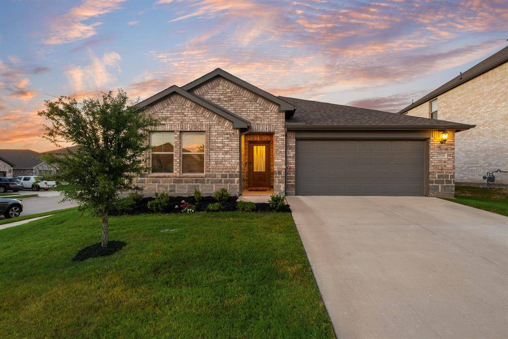 2536 Peoria Drive, Fort Worth, TX 76179