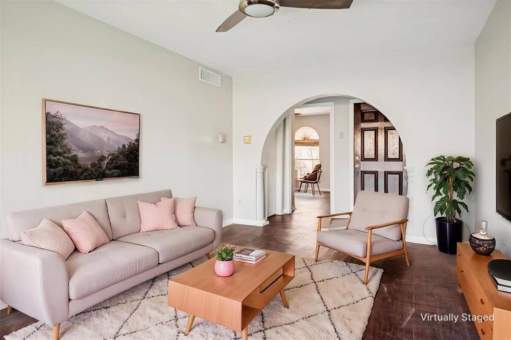 15926 Stillwood Street #2072, Dallas, TX 75248