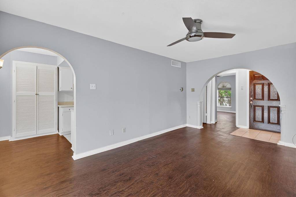 15926 Stillwood Street #2072, Dallas, TX 75248