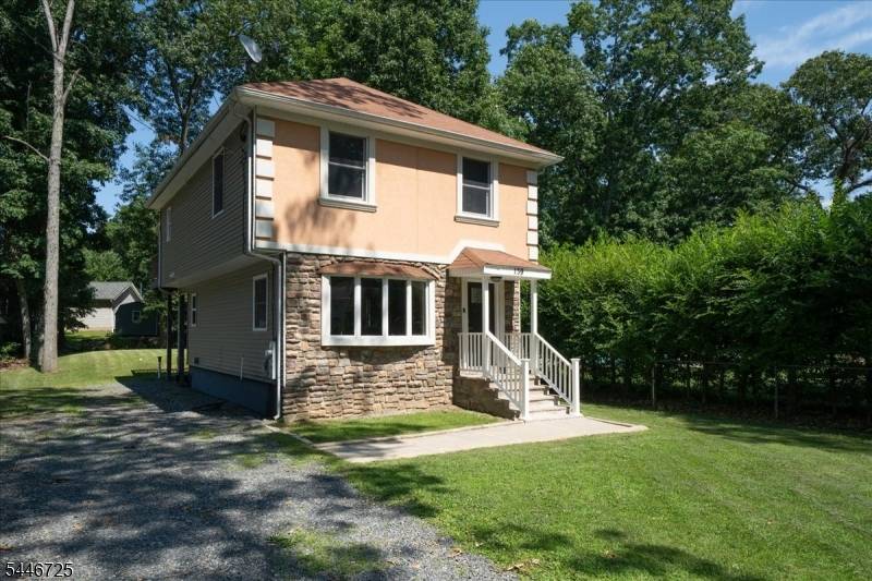 139 Harris Ave, Hopatcong Boro, NJ 07874