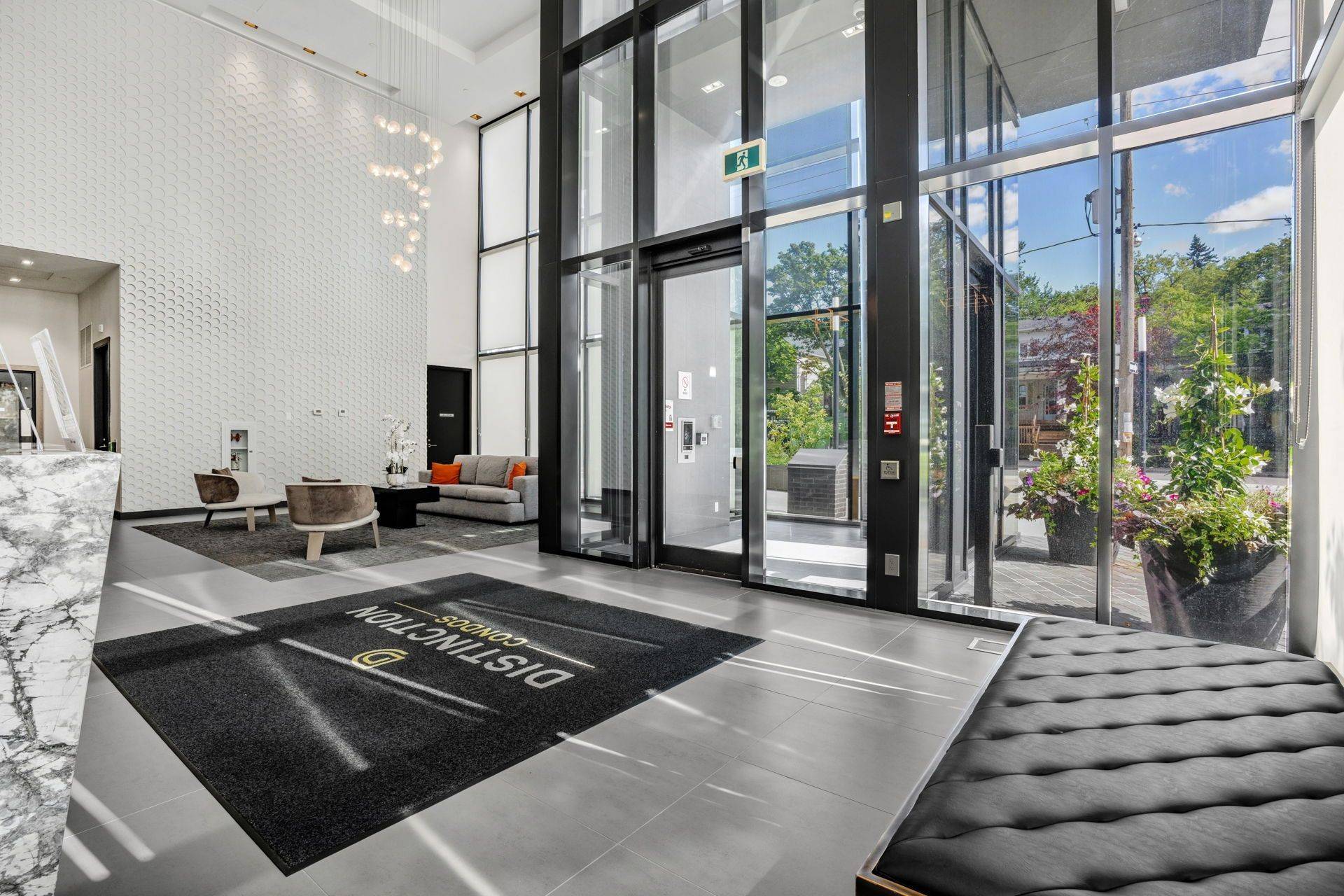 11 Lillian ST #1802, Toronto C10, ON M4S 2H7