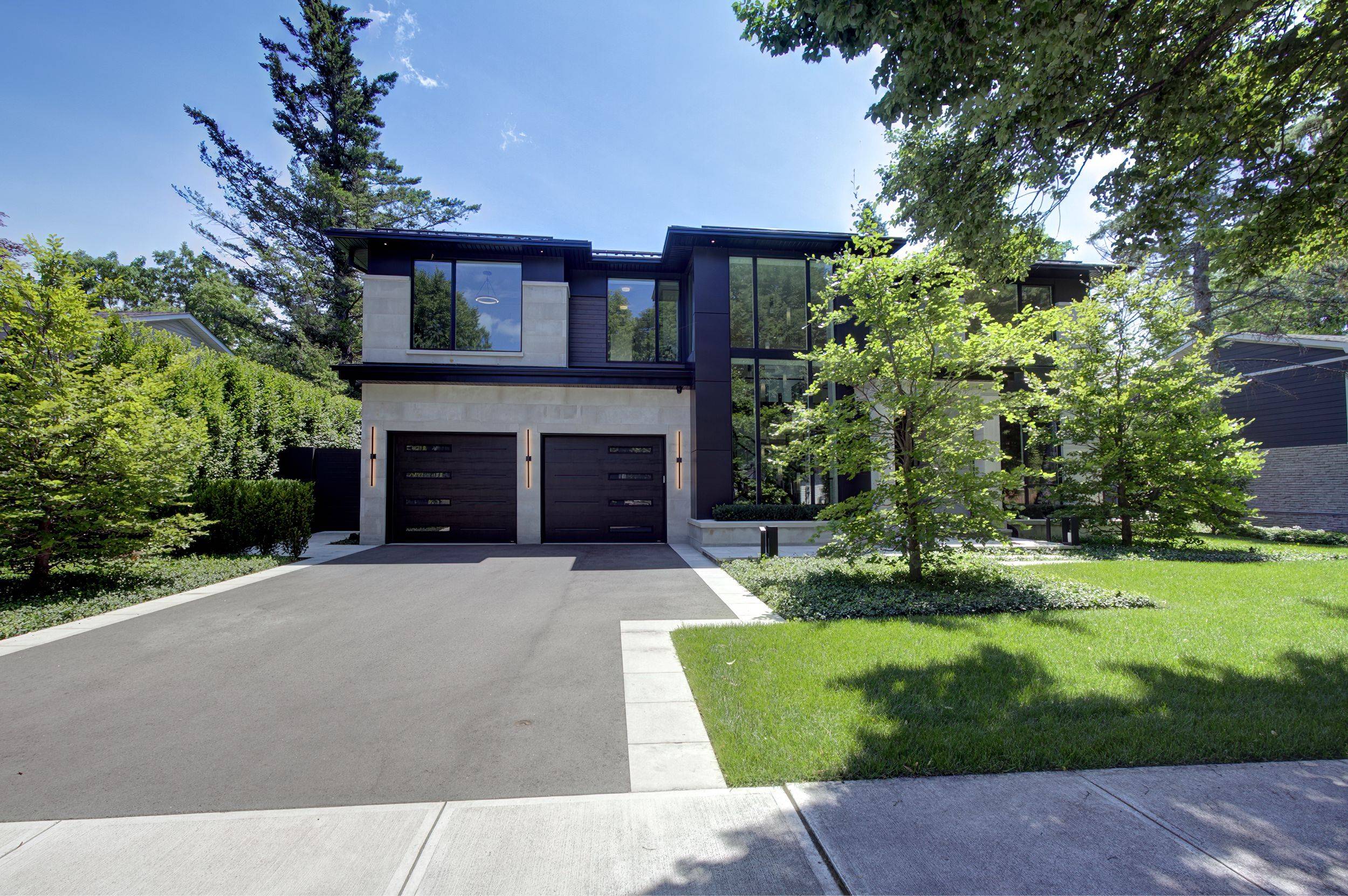 1472 Oakhill DR, Oakville, ON L6J 1Y5