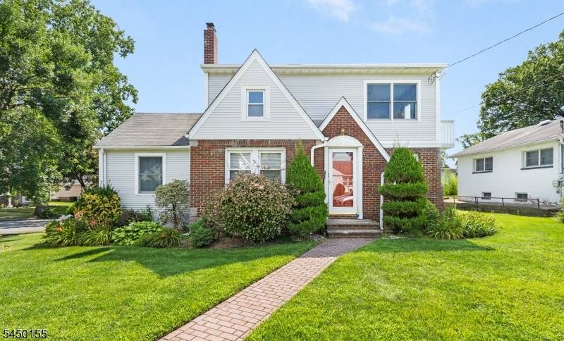 4 Fitzgerald Ave, Clifton City, NJ 07011