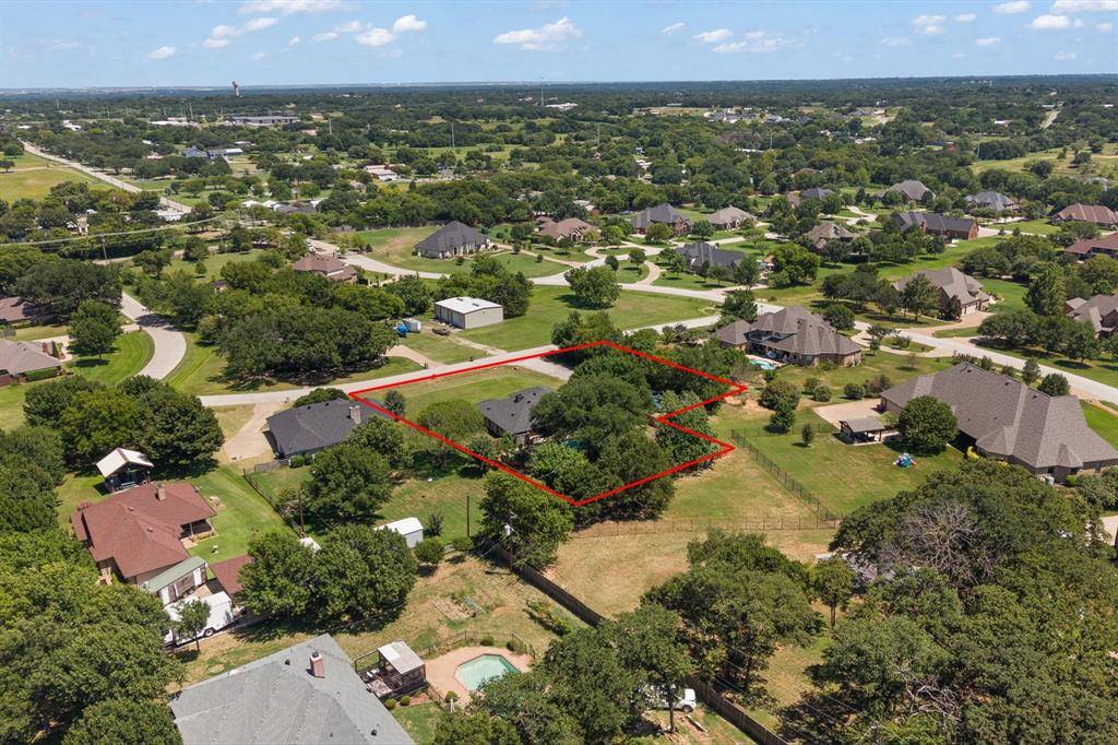 7500 Parker Drive E, Burleson, TX 76028