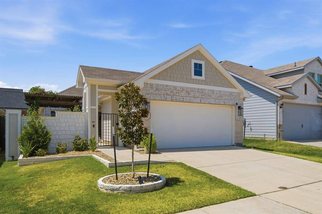 616 Coleman Street, Aubrey, TX 76227