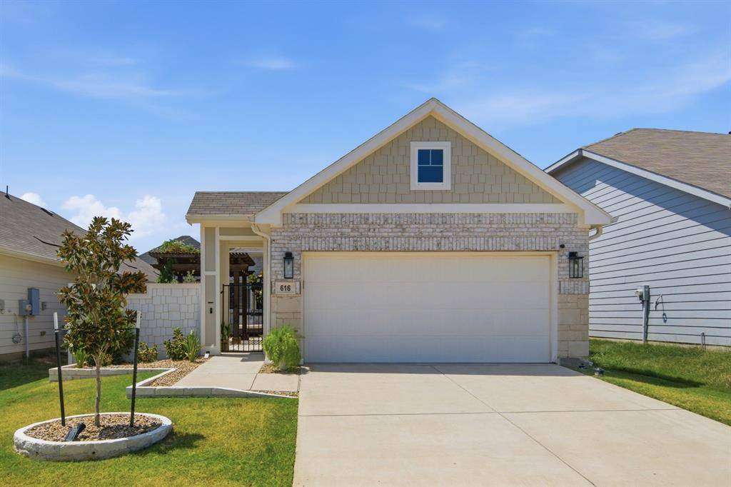 616 Coleman Street, Aubrey, TX 76227
