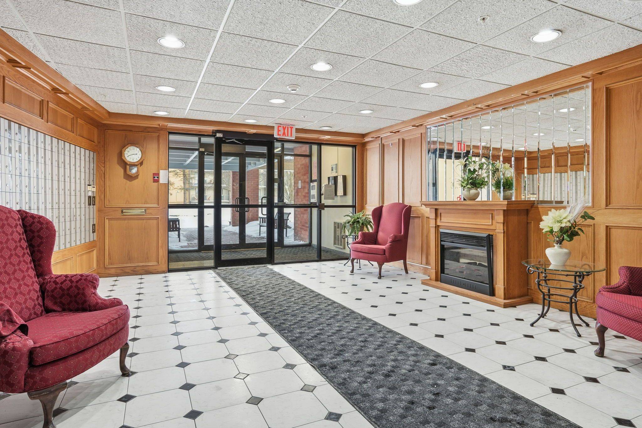 9 Bonheur CT #808, Brantford, ON N3P 1Z5