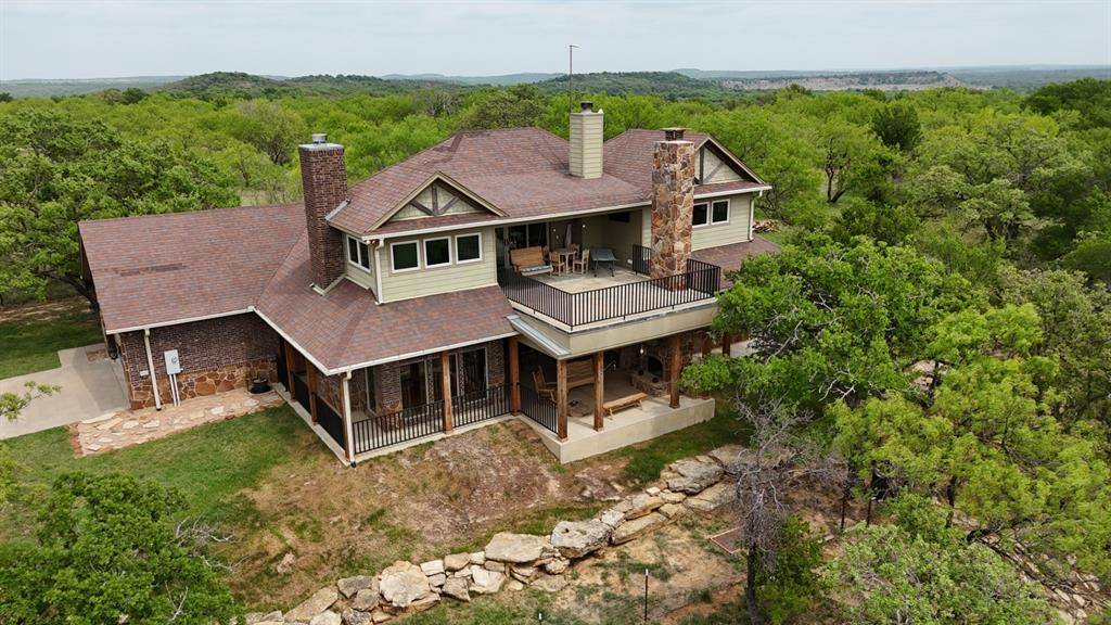 735 Gresham Lane, Jacksboro, TX 76458
