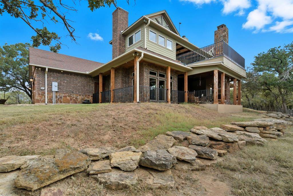 735 Gresham Lane, Jacksboro, TX 76458