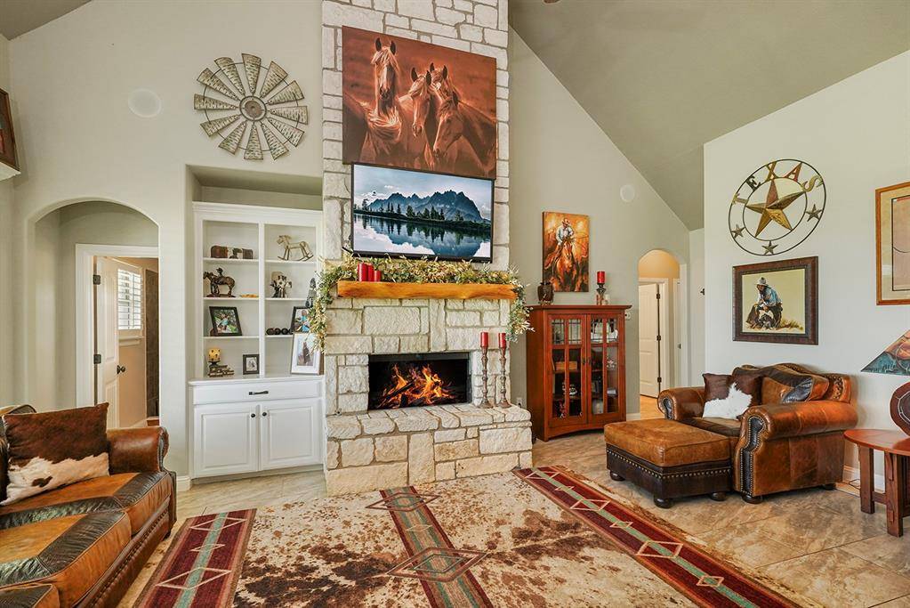 6124 High Meadows Drive, Krum, TX 76249