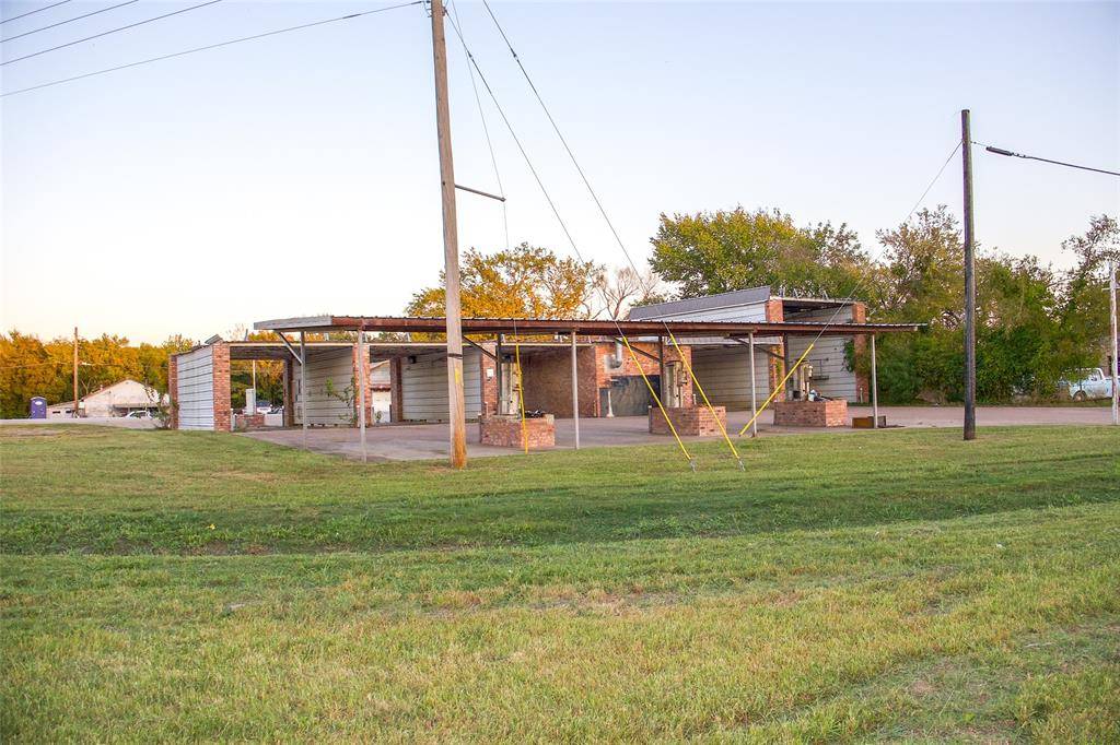 1300 Stonewall Street, Greenville, TX 75401