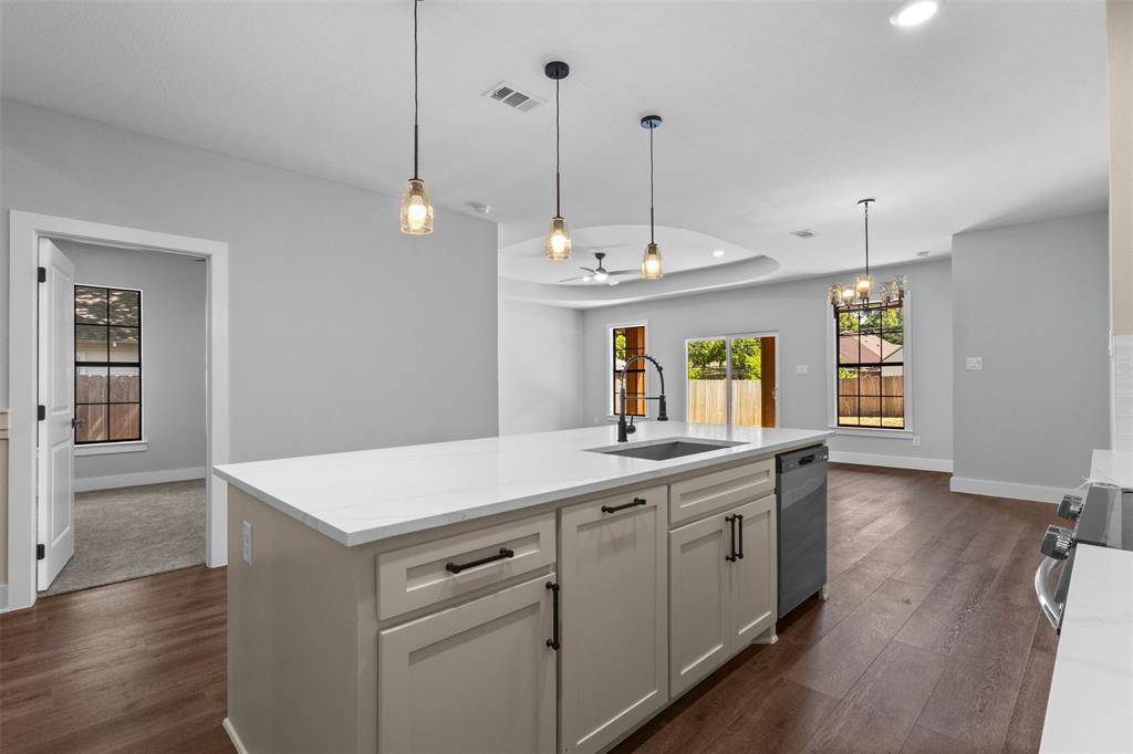 2618 Seevers Avenue, Dallas, TX 75216