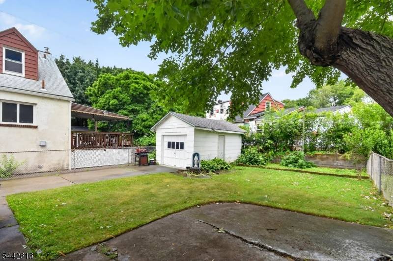 438 Joralemon St, Belleville Twp., NJ 07109