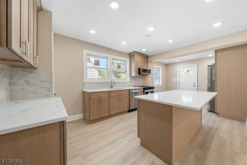 49 Caldwell Pl, Springfield Twp., NJ 07081