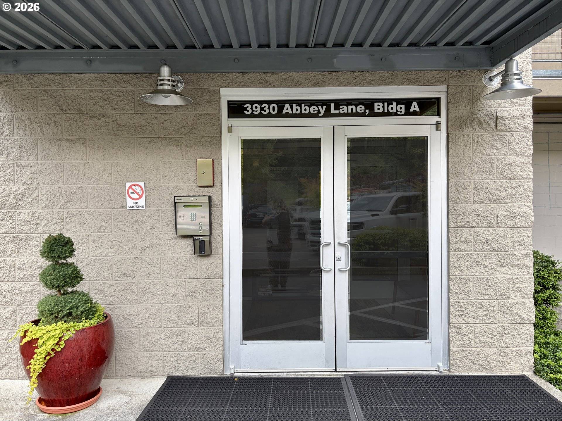 3930 ABBEY LN #301A, Astoria, OR 97103