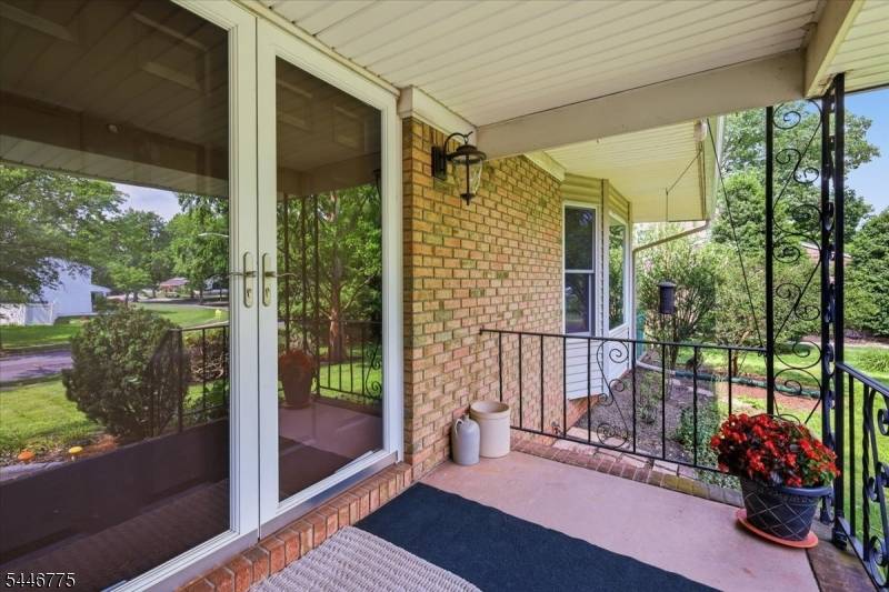 3 Winterberry Cir, Piscataway Twp., NJ 08854