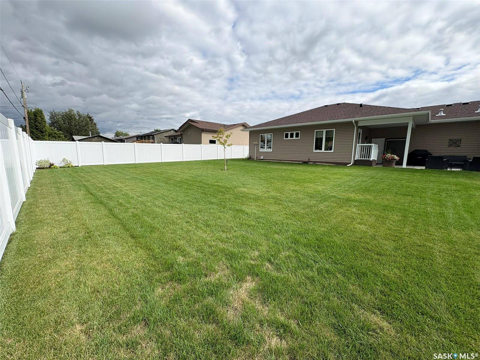 222 3rd AVENUE, Glaslyn, SK S0M 0Y0