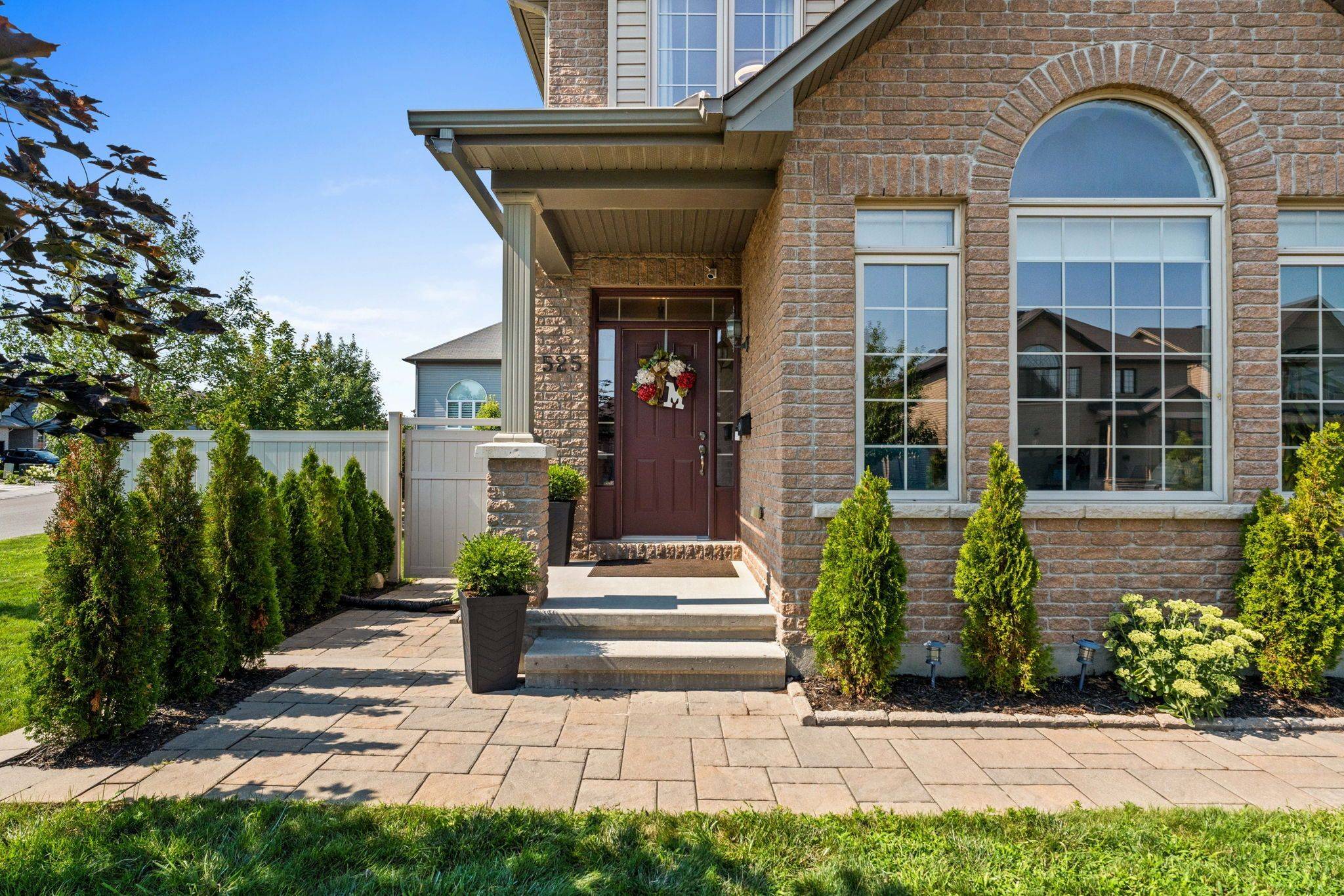 525 PEERLESS ST, Barrhaven, ON K2J 5P9