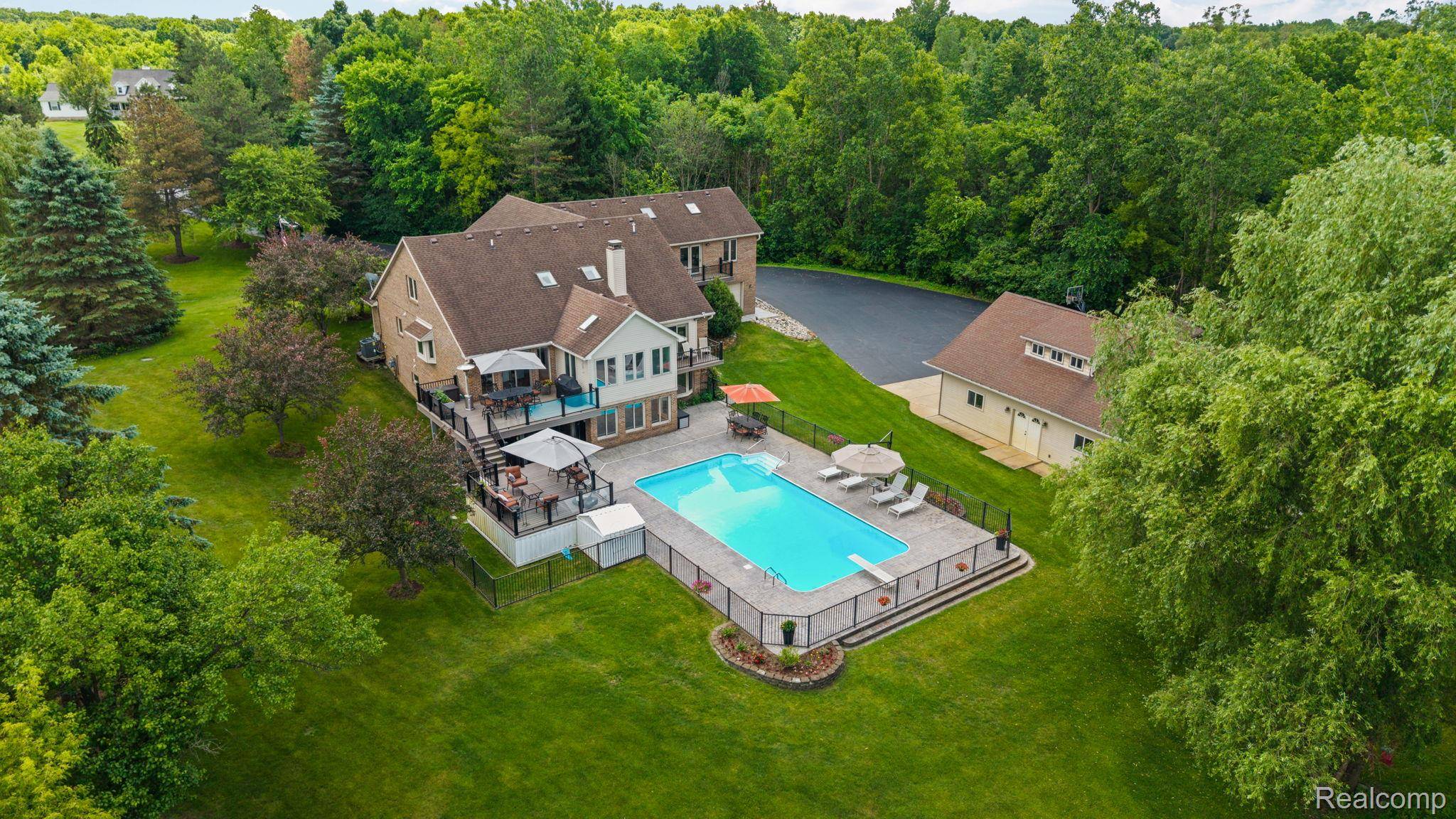 2325 7 Mile RD, Northfield Township, MI 48178