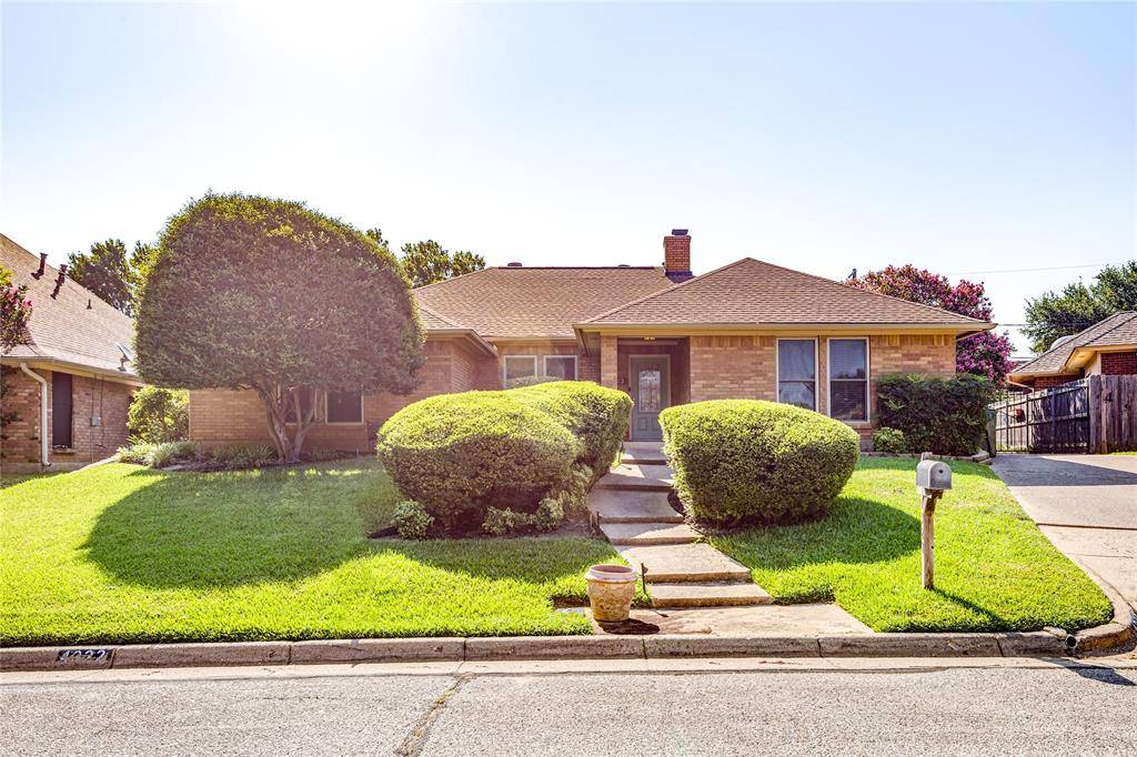 4322 Waycross Drive, Arlington, TX 76016