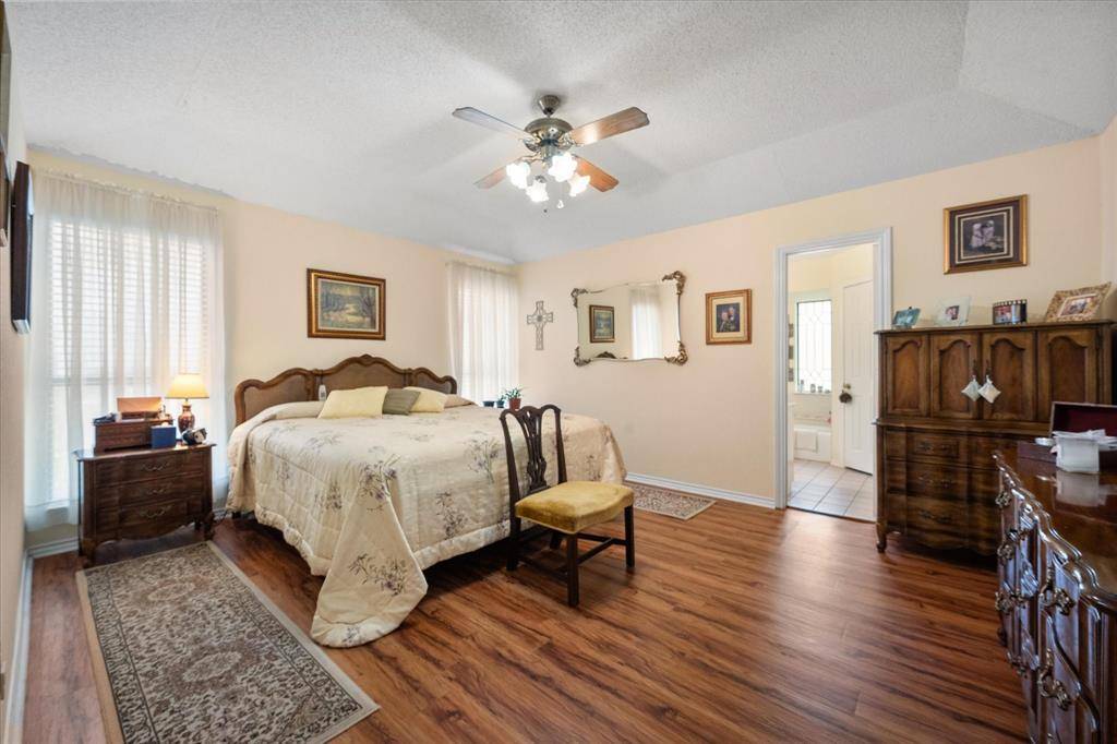 1838 Westcrest Drive, Arlington, TX 76013