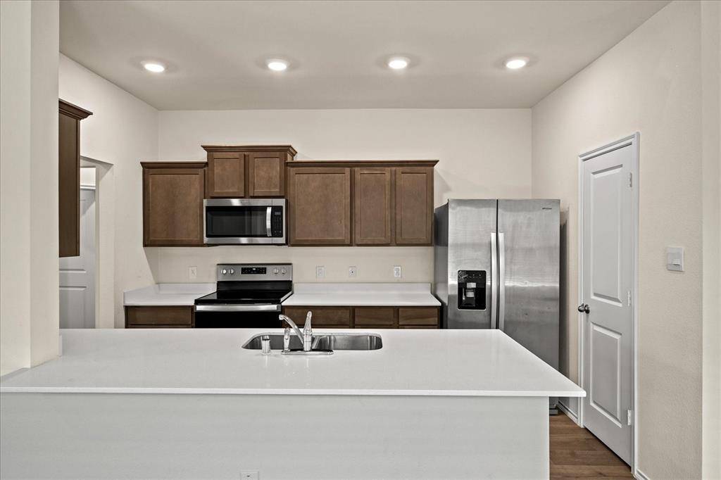 900 Shear Drive, Royse City, TX 75189