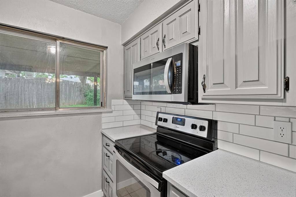 1601 White Oak Court, Denton, TX 76209