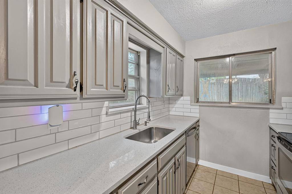1601 White Oak Court, Denton, TX 76209