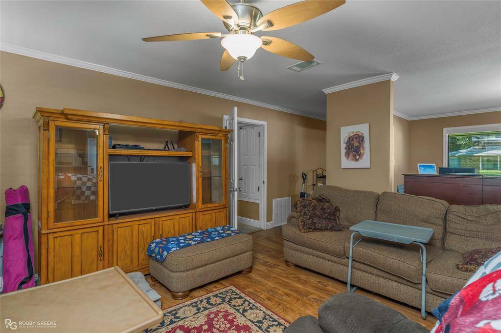 1302 E Todd Street, Minden, LA 71055