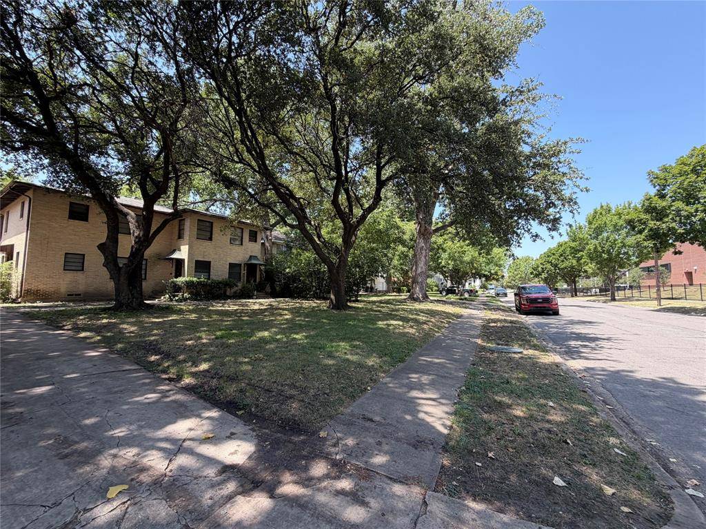 5332 Glenwick Lane, Dallas, TX 75209