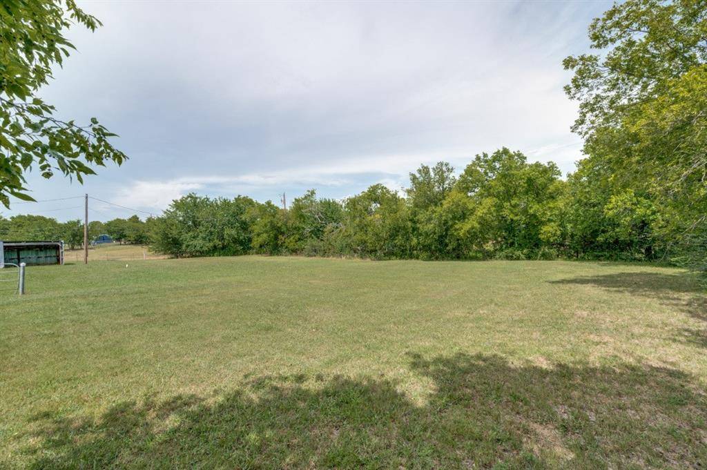 9495 Brittany Hill Road, Sanger, TX 76266