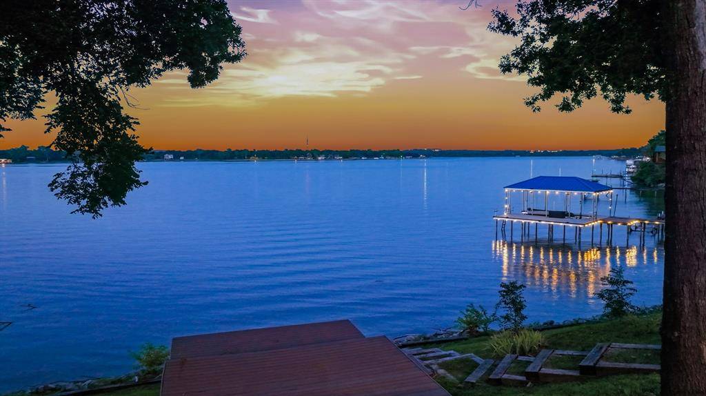 7250 Briar Road, Azle, TX 76020